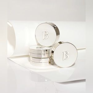 BANILA CO. Covericious Ultimate White Cushion 14g Foundation SPF38 PA++ #17 Fair